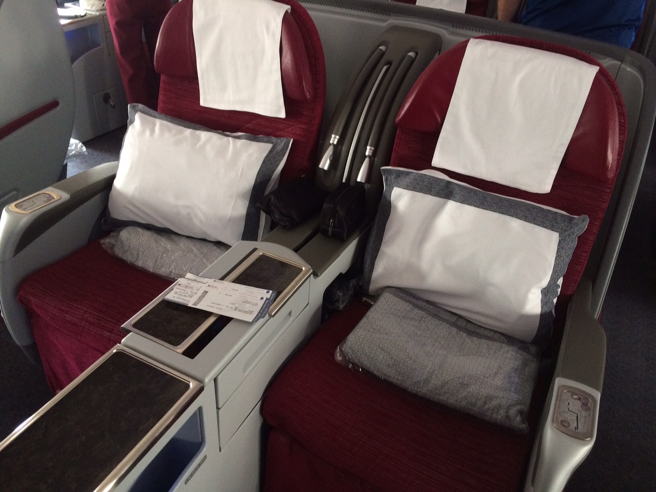 qatar-airways-business-class - Mark Hayward